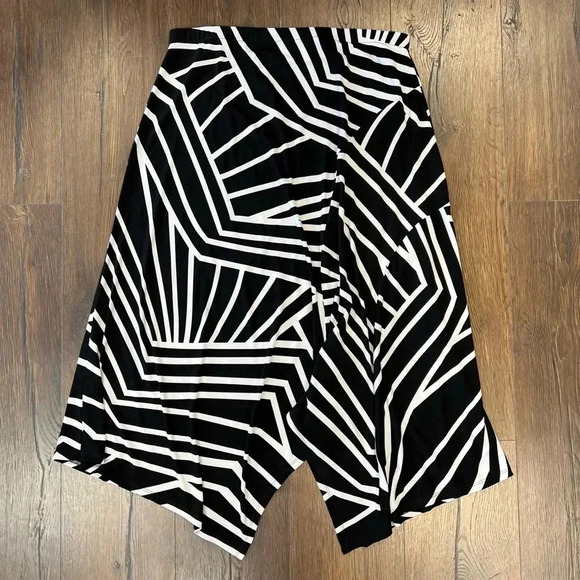 Chico’s striped Maxi SZ 2 - Picture 3 of 5